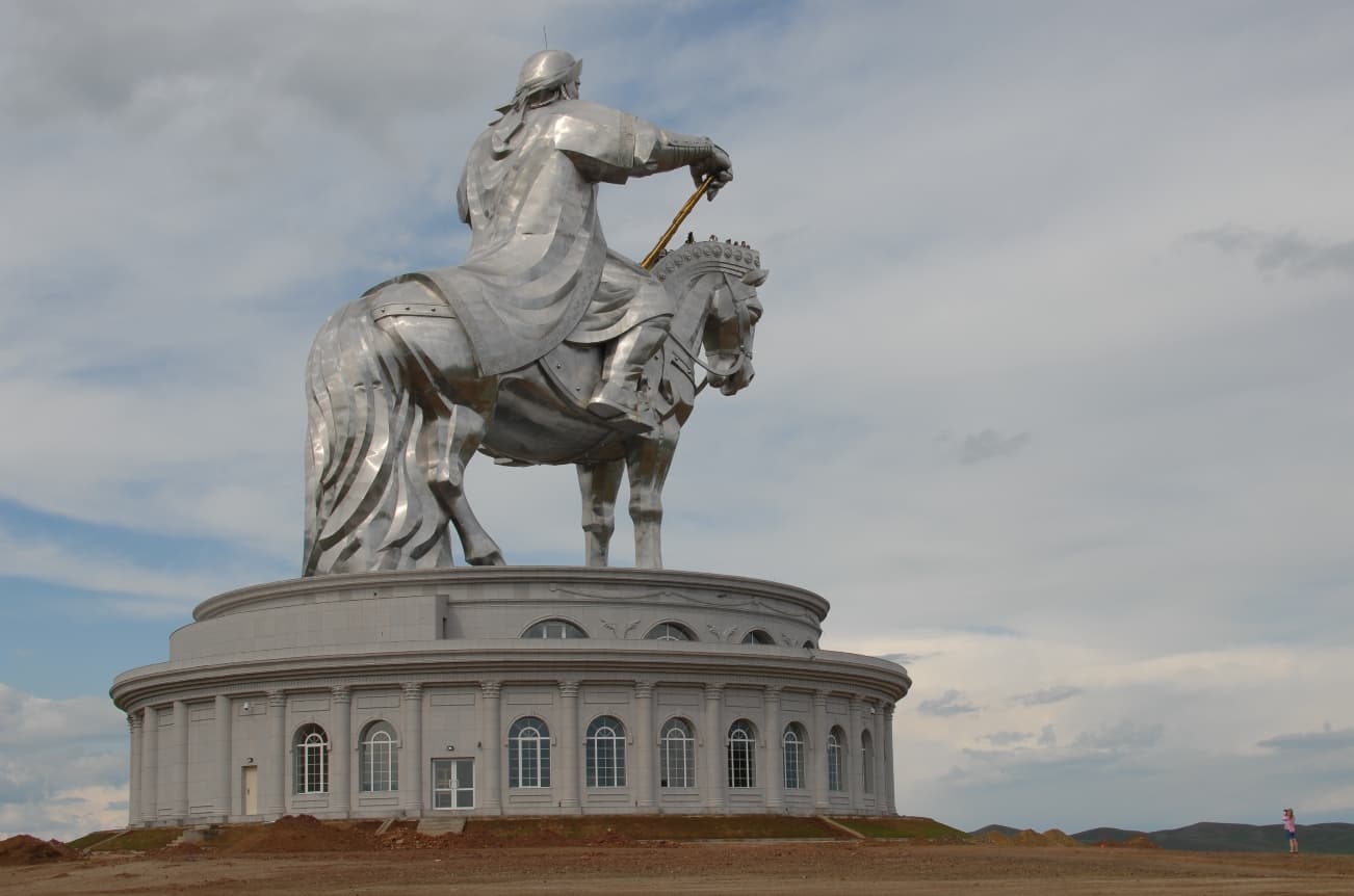 In the Footsteps of Genghis Khan — Khar Zurkhnii khukh nuur, Baldan Bereeven temple, Mongolia