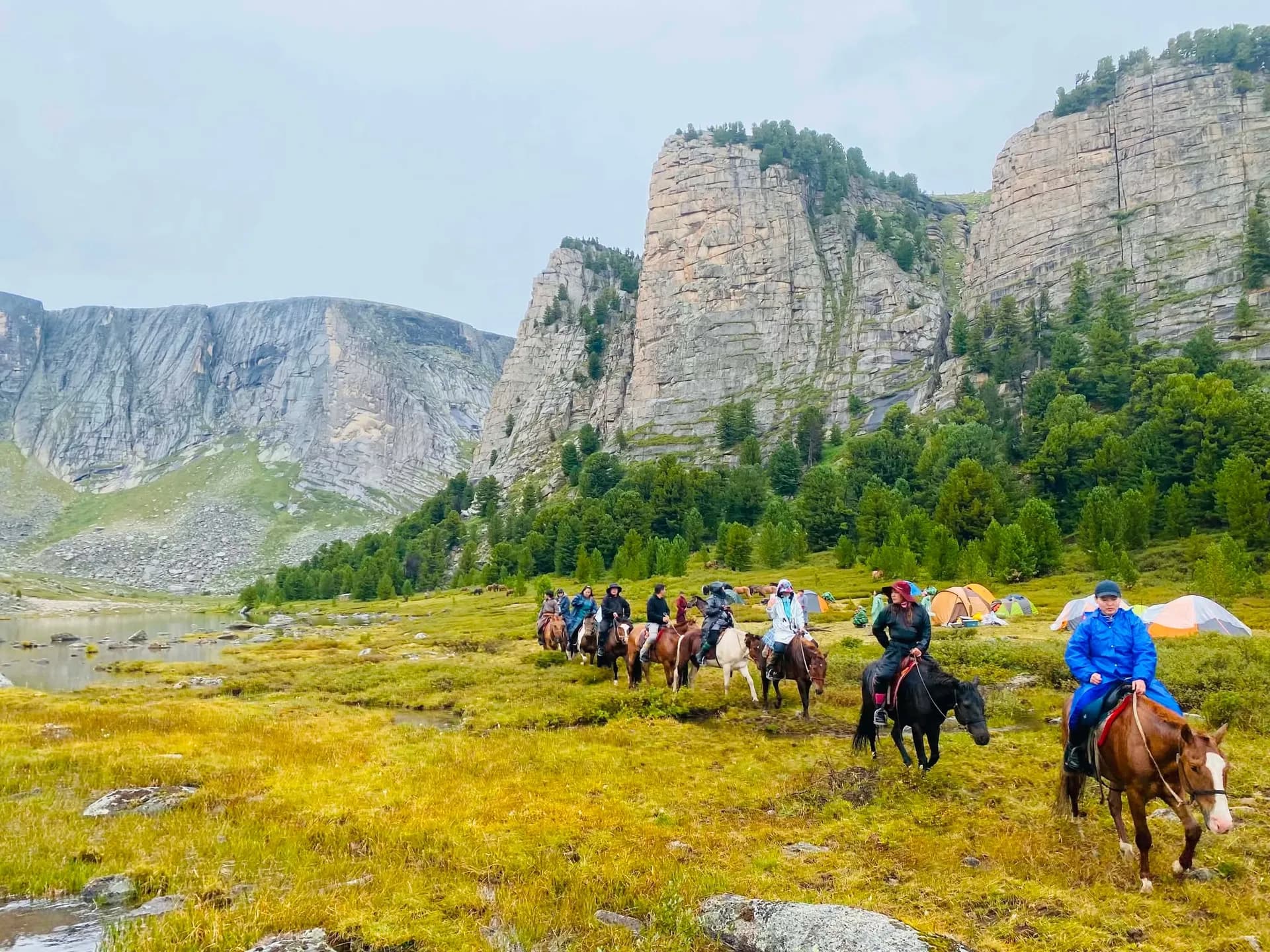 KHERKHLUUR THREE LAKES HORSEBACK EXPEDITION — Mongolia